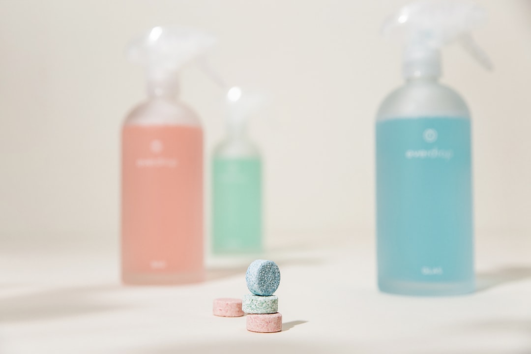 导柱导套与直线轴承在自动化设备中的应用优势对比